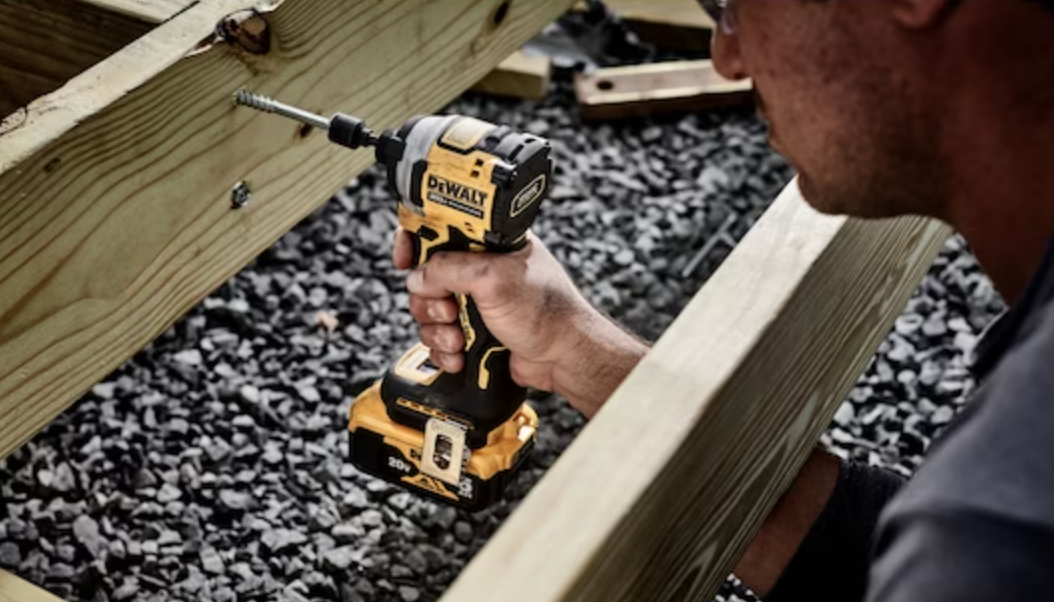 Dewalt Atomic™ 20V Max Brushless Cordless 3-Speed 1/4
