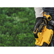 Load image into Gallery viewer, Dewalt 20V MAX* XR® Brushless Cordless Handheld Blower Kit
