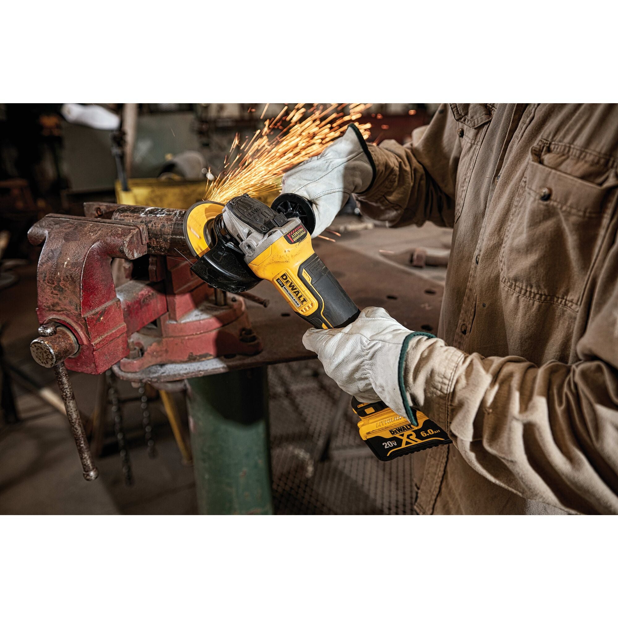 Dewalt cordless deals brushless angle grinder