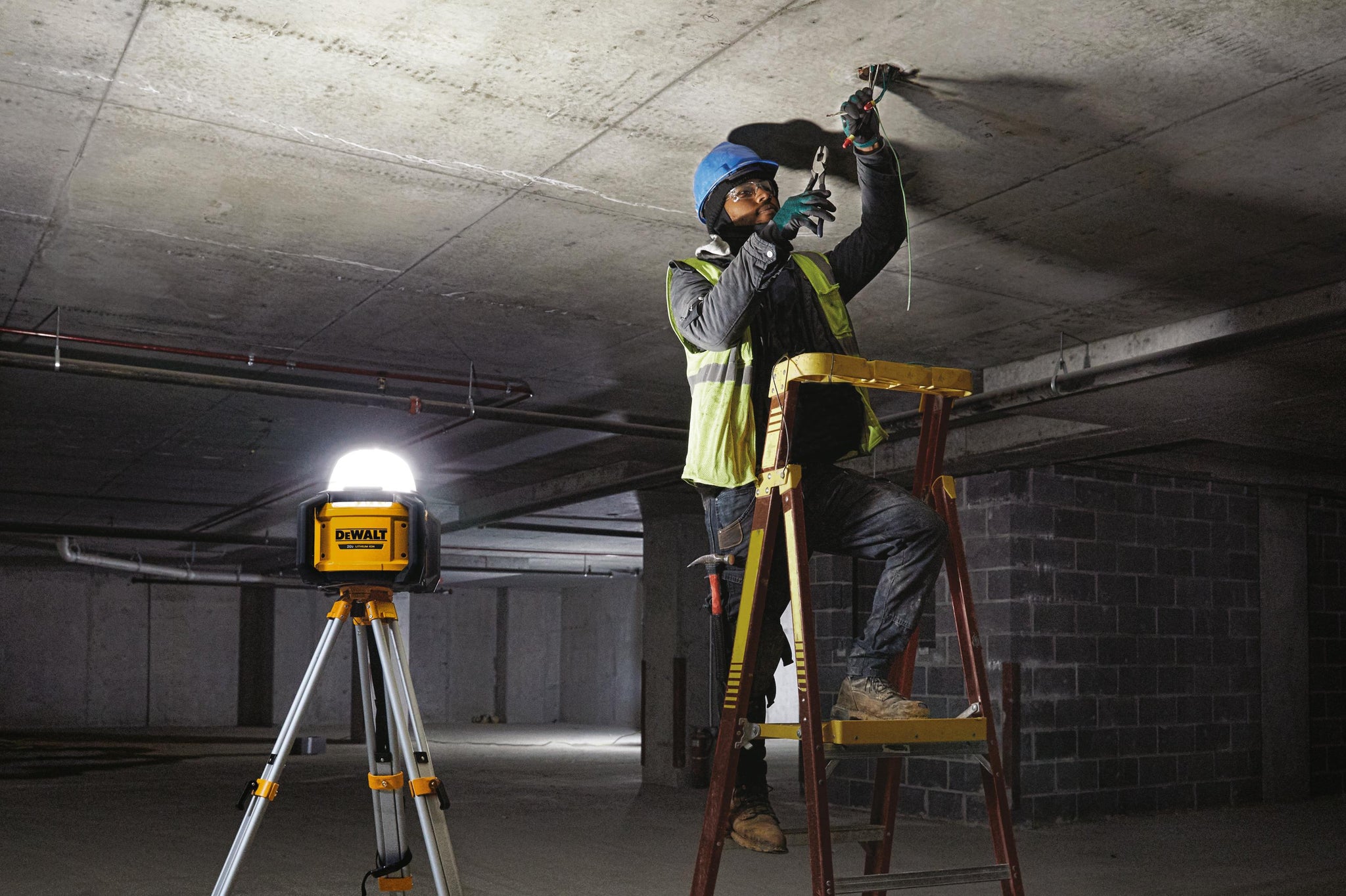 Dewalt all purpose light hotsell